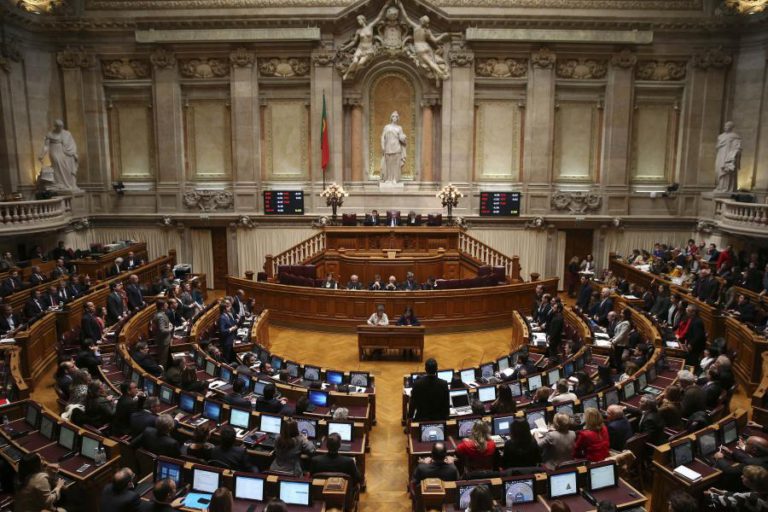 APROVADA REPOSIÇÃO DO PAGAMENTO DAS HORAS EXTRA NA FUNÇÃO PÚBLICA EM JANEIRO