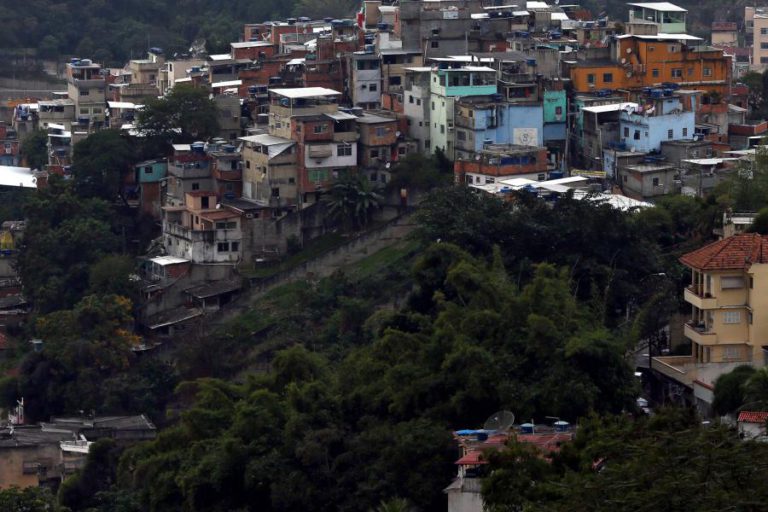 SETE CORPOS ENCONTRADOS NUMA FAVELA DO RIO DE JANEIRO APÓS OPERAÇÃO POLICIAL