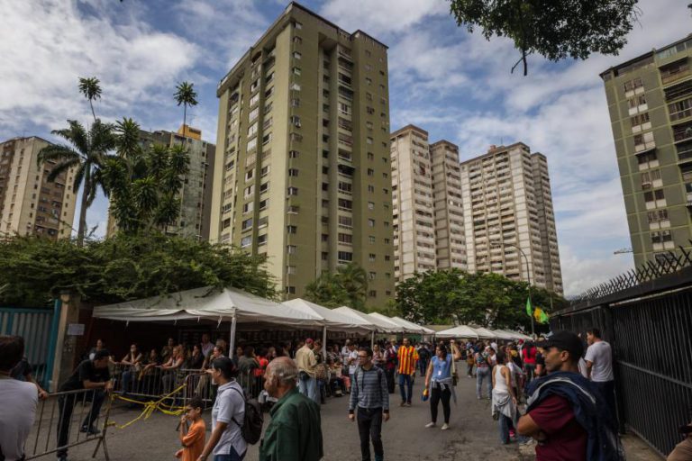 UE APROVA SANÇÕES À VENEZUELA E 20 ESTADOS-MEMBROS AVANÇAM COM DEFESA COMUM