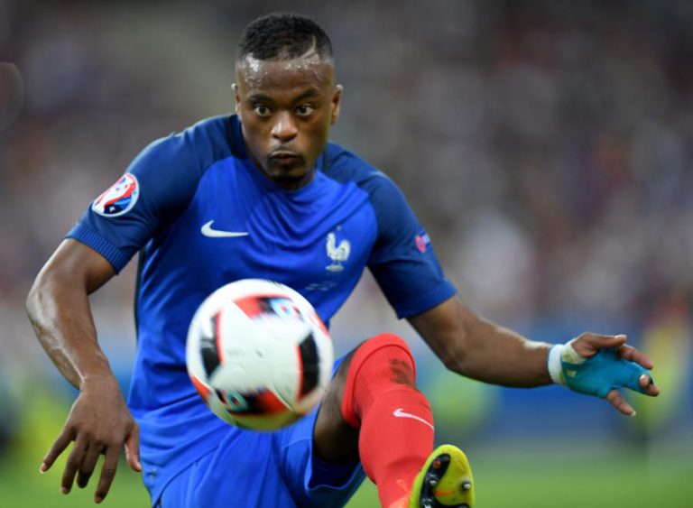 MARSELHA ANUNCIA RESCISÃO DE CONTRATO DE EVRA DEPOIS DE PONTAPÉ EM ADEPTO