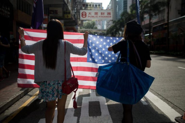 ECONOMIA NORTE-AMERICANA CRIA 235 MIL NOVOS EMPREGOS EM OUTUBRO