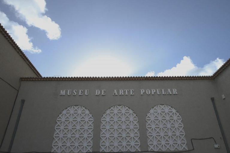 MUSEU DE ARTE POPULAR COM FLUXO CONSTANTE DE VISITANTES E MUITAS PROPOSTAS
