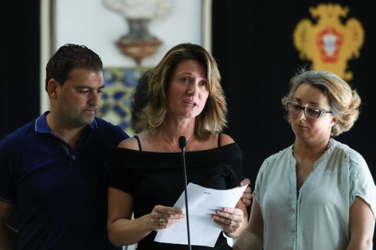 ASSOCIAÇÃO DE VÍTIMAS DO INCÊNDIO DE PEDRÓGÃO GRANDE RECEBE PRÉMIO CIDADANIA 2017