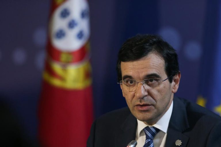 GOVERNO ACREDITA EM CONSENSO COM SINDICATOS MÉDICOS ATÉ FINAL DESTE ANO