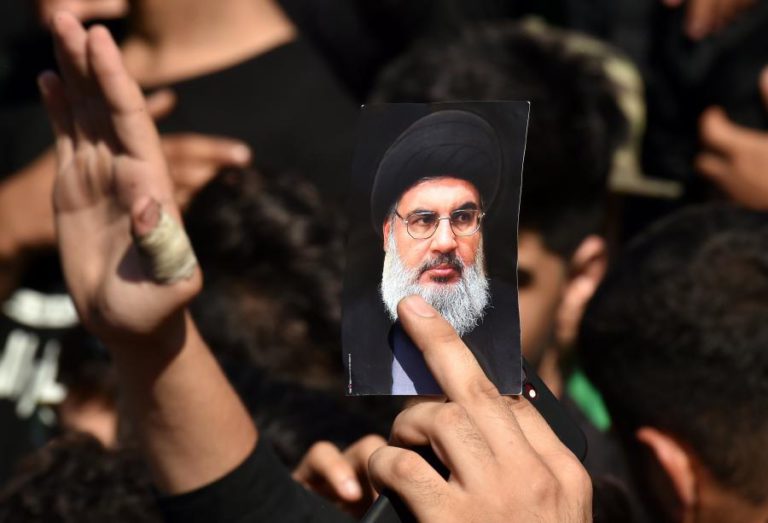 HEZBOLLAH ACUSA ARÁBIA SAUDITA DE IMPOR DEMISSÃO DE PRIMEIRO-MINISTRO DO LÍBANO