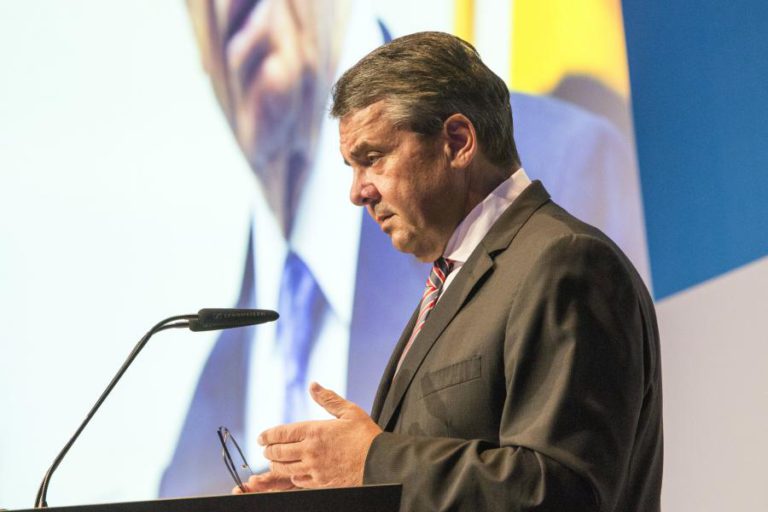 ALEMANHA CONSTERNADA MOSTRA-SE SOLIDÁRIA COM OS EUA
