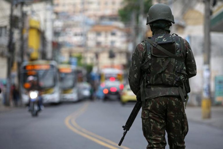 SETE MORTOS NO RIO DE JANEIRO EM CONFRONTOS ENTRE POLÍCIA E NARCOTRAFICANTES