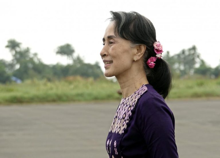 PRESSÃO DA ONU “PREJUDICIAL” AO REGRESSO DOS ROHINGYA – AUNG SAN SUU KYI