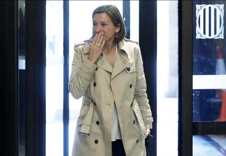 CATALUNHA: PRESIDENTE DO PARLAMENTO DIZ QUE DECLARAÇÃO DE INDEPENDÊNCIA TEVE “CARÁTER SIMBÓLICO”