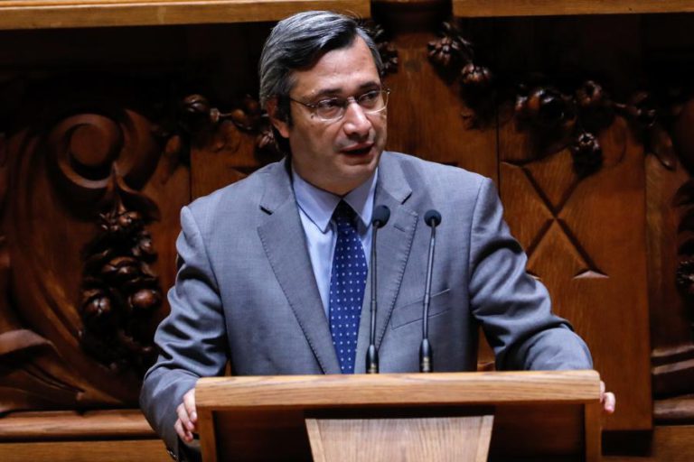 CDS RECUSA “AUSTERIDADE À ESQUERDA” QUE VOLTA A ESQUECER SEGURANÇA DE PESSOAS