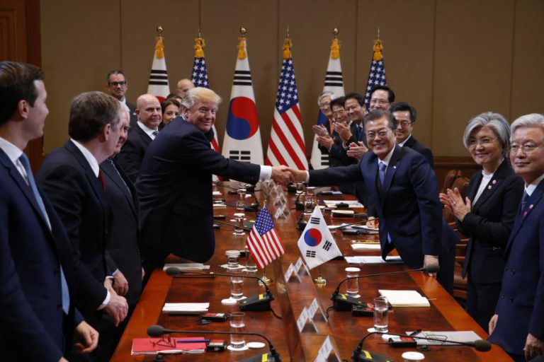 EUA PRONTOS A UTILIZAR “TODA A CAPACIDADE MILITAR” CONTRA A COREIA DO NORTE – TRUMP