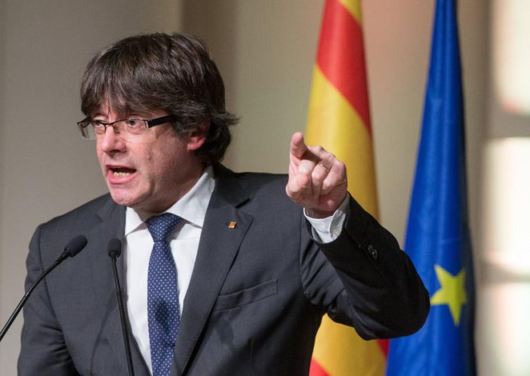 PUIGDEMONT VAI LIDERAR LISTA ELEITORAL “JUNTOS PELA CATALUNHA”