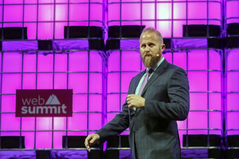 WEB SUMMIT: REDES SOCIAIS AJUDARAM TRUMP A “DIRECIONAR A SETA”