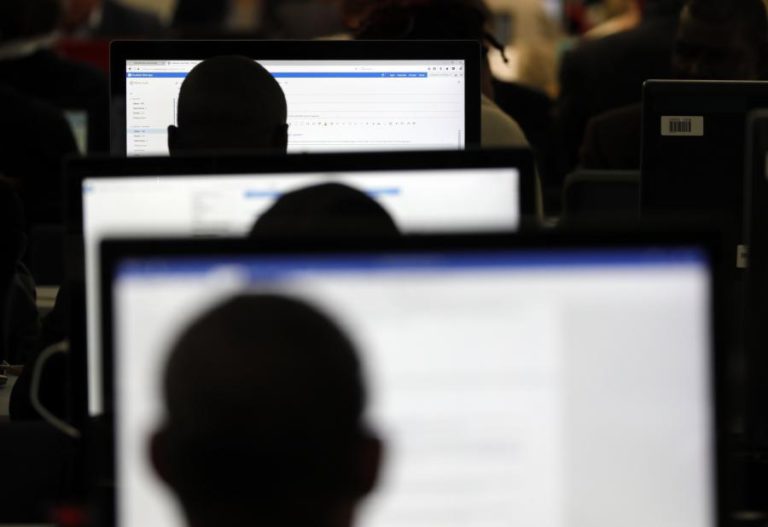 DESPEDIMENTOS COLETIVOS TIRARAM EMPREGO A 2.470 TRABALHADORES ATÉ AGOSTO DESTE ANO