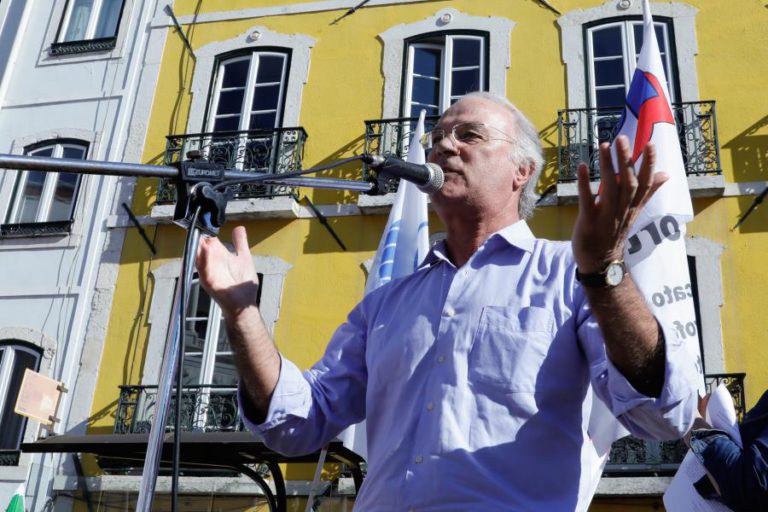 SALÁRIO MÍNIMO SERIA DE 1.268 EUROS SE FOSSE ATUALIZADO DESDE 1974