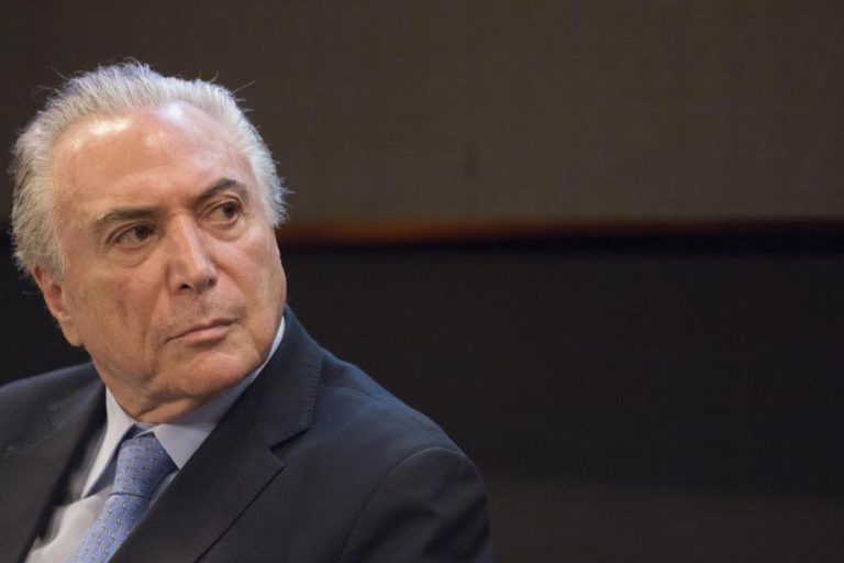 GOVERNO DO BRASIL GASTA MAIS DO QUE PODE, DIZ BANCO MUNDIAL