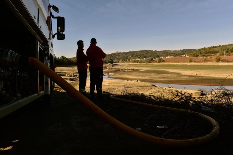 SECRETÁRIO DE ESTADO DO AMBIENTE ADMITE RACIONAMENTO DE ÁGUA À NOITE DEVIDO À SECA