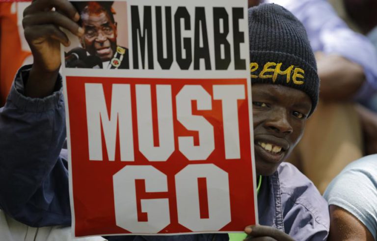 JUSTIÇA DIZ QUE AÇÕES MILITARES CONTRA MUGABE FORAM CONSTITUCIONAIS