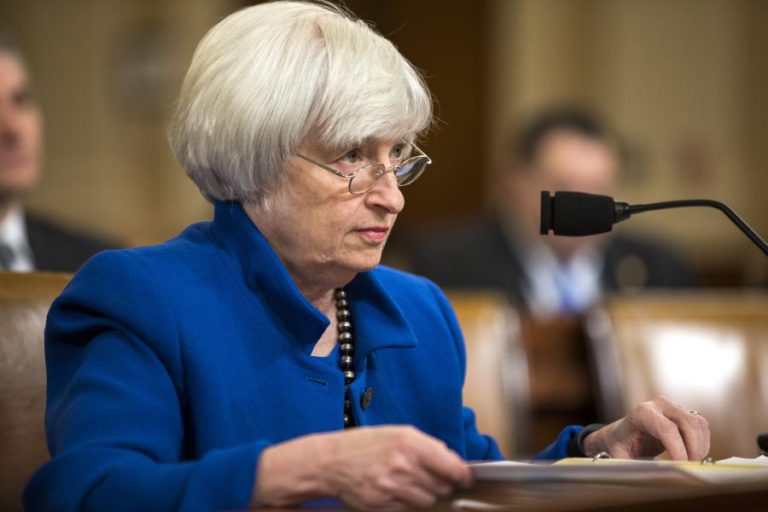 YELLEN DIZ QUE SITUAÇÃO ECONÓMICA JUSTIFICA SUBIDAS GRADUAIS DAS TAXAS DE JURO