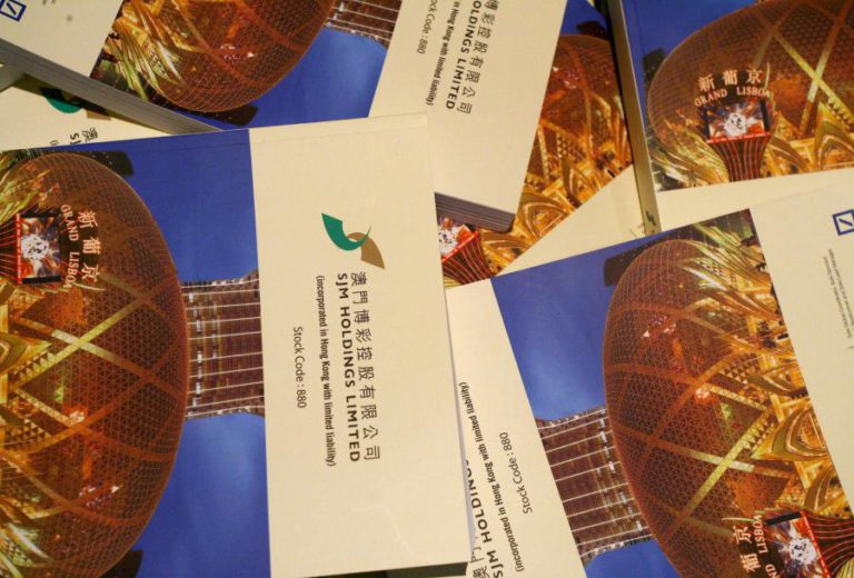 LUCROS DA SOCIEDADE DE JOGOS DE MACAU DESCEM 16,5% NO TERCEIRO SEMESTRE