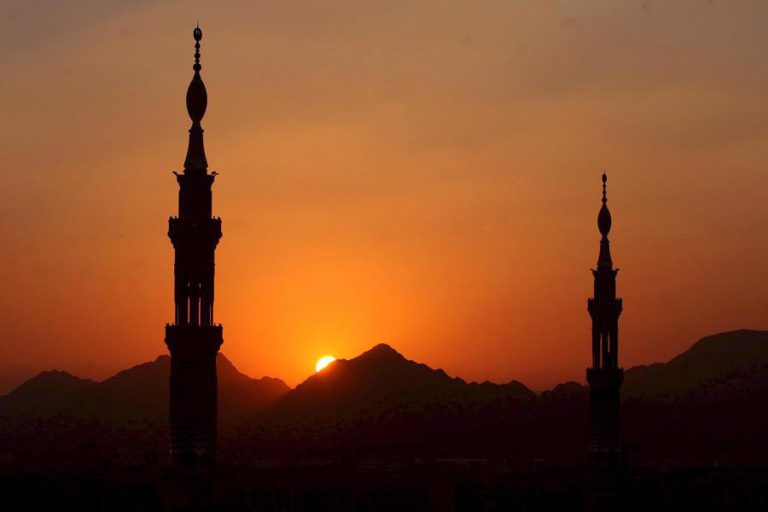 AUTORIDADES ENCERRAM MESQUITAS COM SUPOSTAS LIGAÇÕES A ATAQUES ARMADOS NO NORTE DE MOÇAMBIQUE