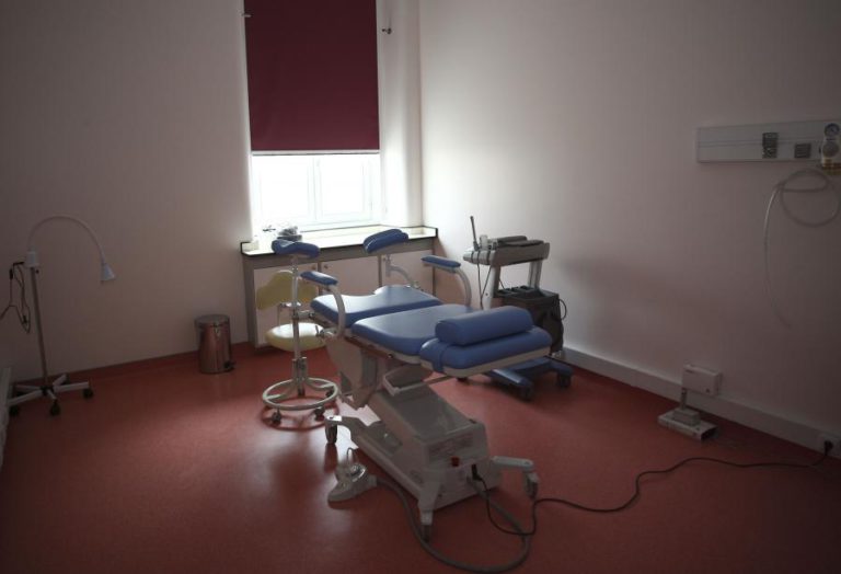 GESTANTE DE SUBSTITUIÇÃO TERÁ DE DEVOLVER VALOR DO TRATAMENTO AO CASAL SE INTERROMPER GRAVIDEZ