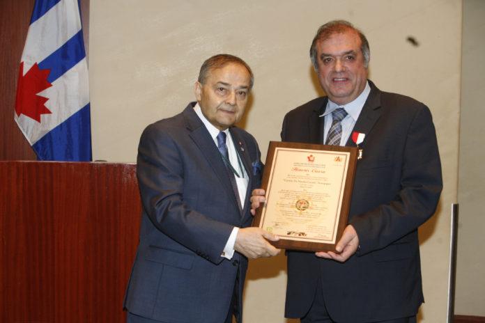 CMC distinguido