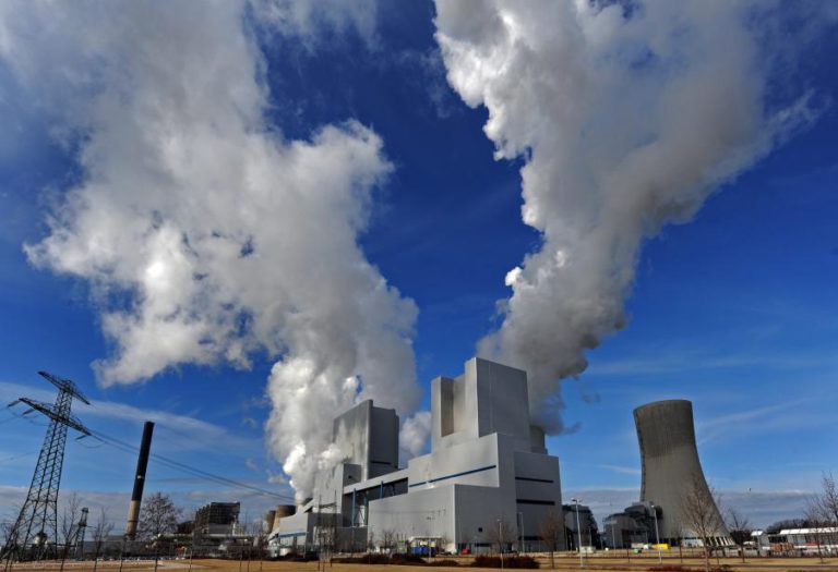 TRUMP RETIRA ALTERAÇÕES CLIMÁTICAS DA ESTRATÉGIA DE SEGURANÇA NACIONAL DOS EUA