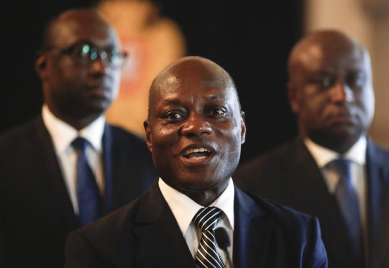PR DA GUINÉ-BISSAU RECEBE QUINTA-FEIRA PARTIDOS PARA DISCUTIR SAÍDA DA CRISE