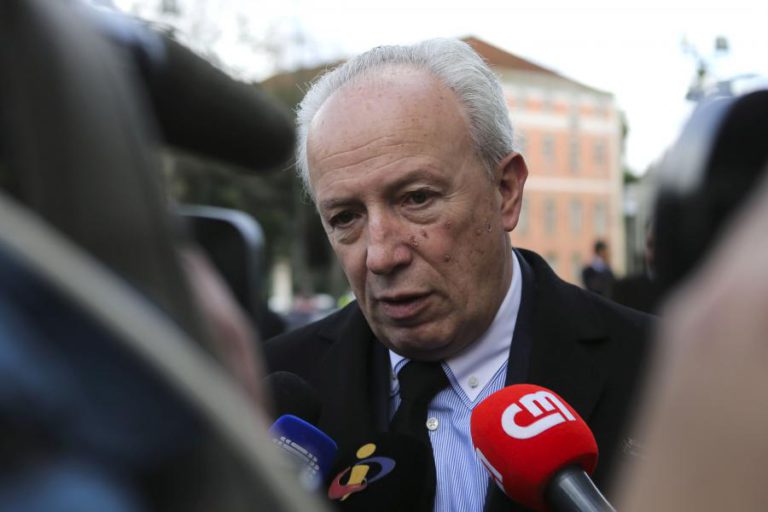 SANTANA TEM POSIÇÃO PESSOAL CONTRA A EUTANÁSIA, MAS NÃO O CHOCA UM REFERENDO SOBRE O TEMA