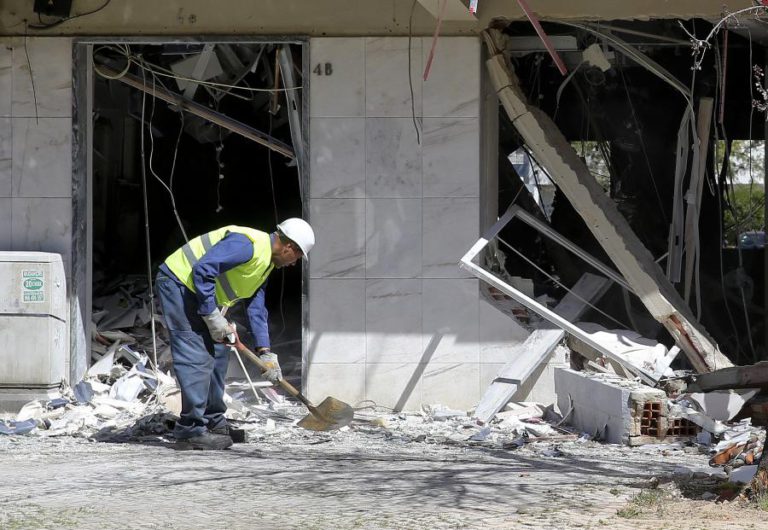 PJ DESMANTELA ORGANIZAÇÃO QUE ASSALTAVA CAIXAS DE MULTIBANCO