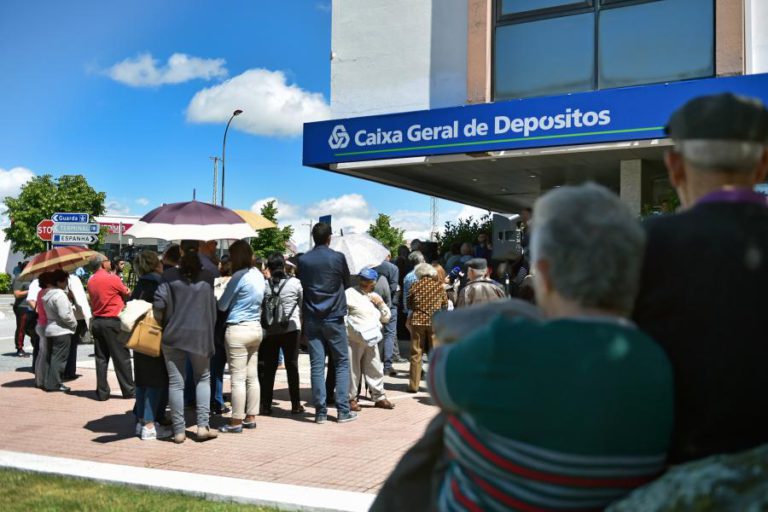 MAIS DE 300 AGÊNCIAS BANCÁRIAS FECHARAM PORTAS ESTE ANO