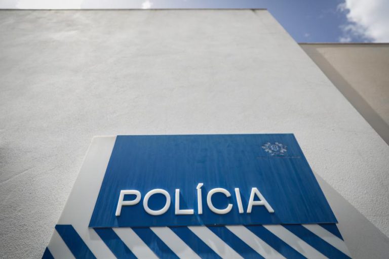 HOMEM BALEADO FRENTE A DISCOTECA NA AMADORA ESTÁ EM ESTADO GRAVE