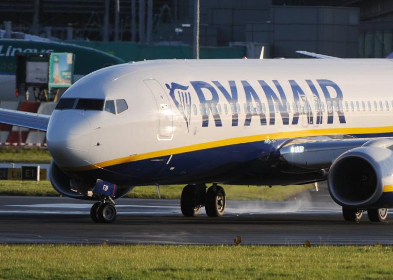 RYANAIR AMEAÇA RETALIAR EM CASO DE GREVE E SUSCITA INDIGNAÇÃO EM ITÁLIA