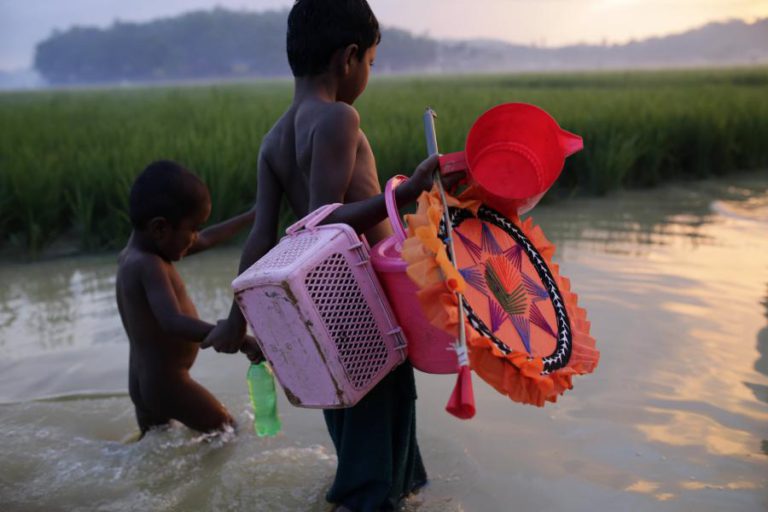 HUMAN RIGHTS WATCH DENUNCIA DESTRUIÇÃO DE MAIS ALDEIAS ROHINGYA NA BIRMÂNIA