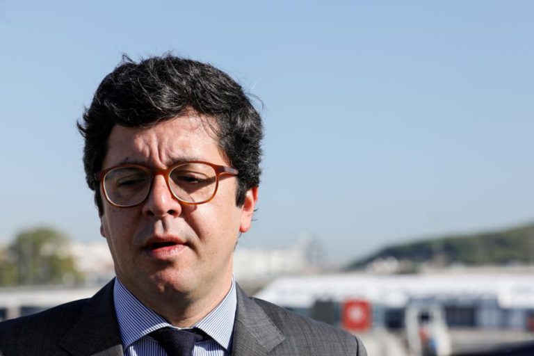 GOVERNO PEDE RESPONSABILIDADE E BOM SENSO AOS DIRIGENTES DESPORTIVOS