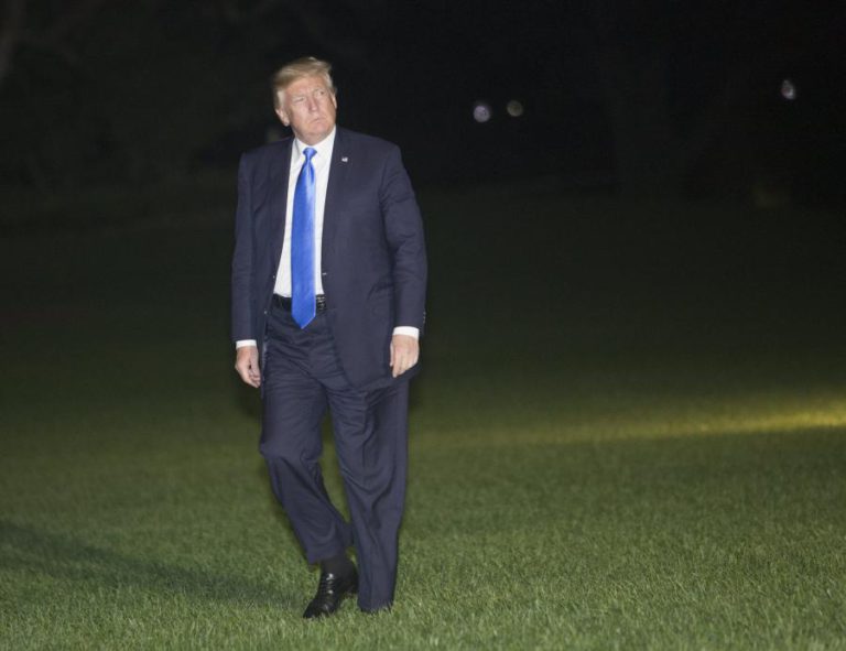 PR NORTE-AMERICANO ACUSA DEMOCRATAS DE OBSTRUÍREM A SUA REFORMA TRIBUTÁRIA