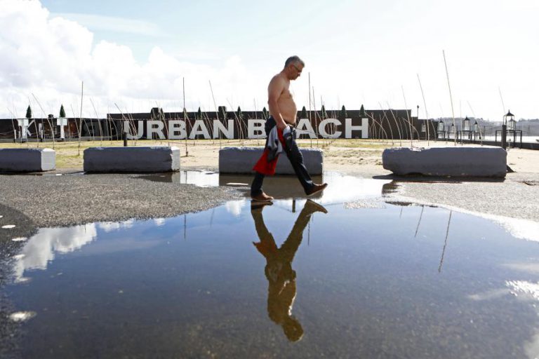 PSP VOLTA A ENCERRAR URBAN BEACH E DETÉM ADMINISTRADOR APÓS FESTA PRIVADA
