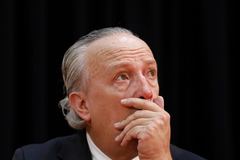 SANTANA LOPES PARTE PARA ÚLTIMO MÊS DE CAMPANHA CONVICTO NUMA “ONDA DE VITÓRIA” NO PSD
