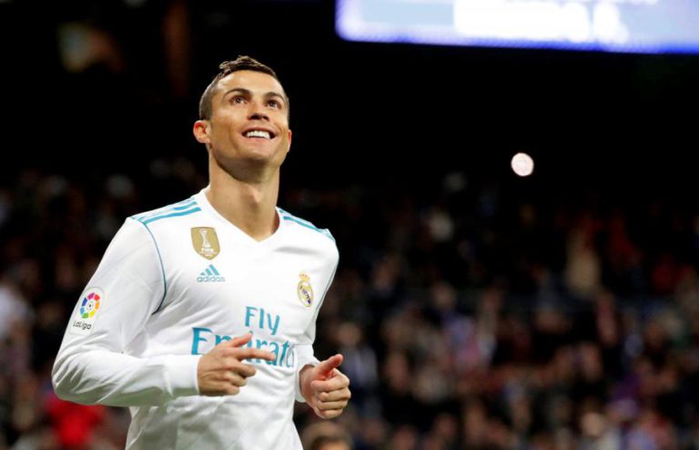 “CRISTIANO TEM AMBIÇÃO PARA A SEXTA E A SÉTIMA BOLA DE OURO” – ZIDANE