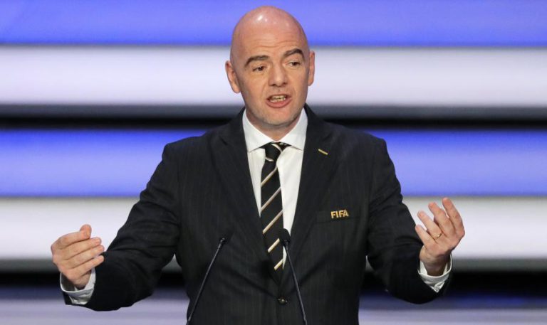 PRESIDENTE DA FIFA AFASTA POSSIBILIDADE DE REPESCAGEM DA ITÁLIA PARA MUNDIAL2018