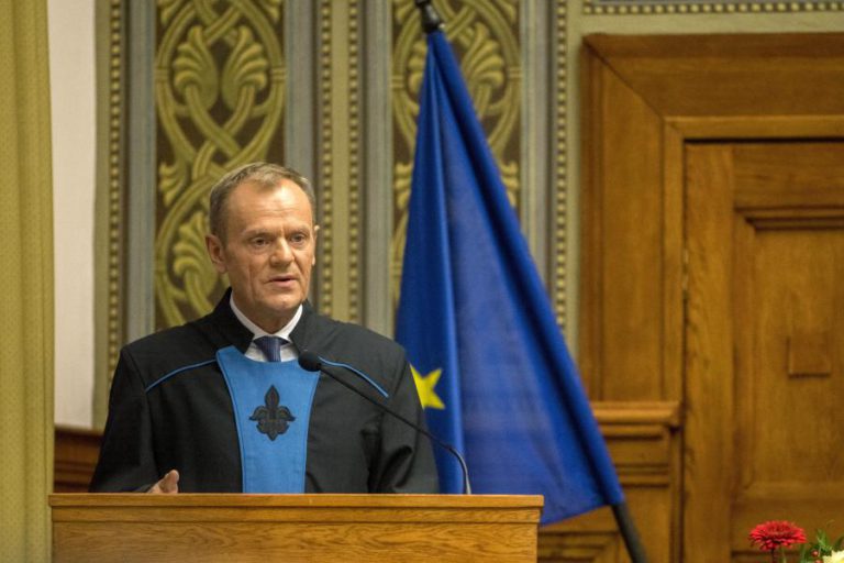 SEGUNDA FASE DAS NEGOCIAÇÕES SOBRE O ‘BREXIT’ É O VERDADEIRO TESTE À UNIDADE DOS 27, DIZ TUSK