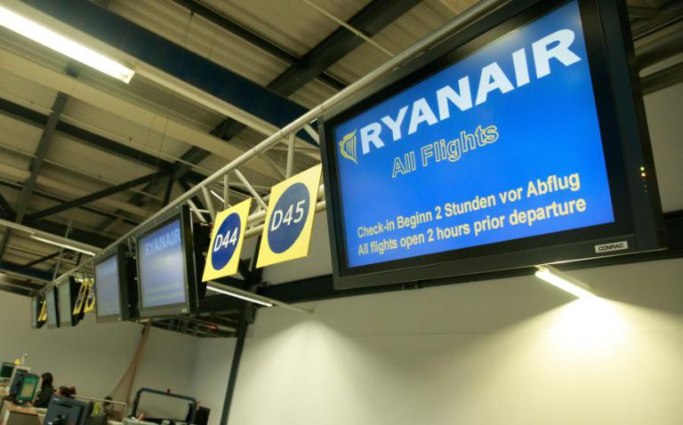 RYANAIR ACEITA NEGOCIAR COM SINDICATOS PARA EVITAR GREVE DOS PILOTOS