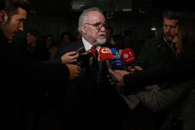 MINISTRO VIEIRA DA SILVA DIZ-SE DE CONSCIÊNCIA TRANQUILA SOBRE O CASO RARÍSSIMAS