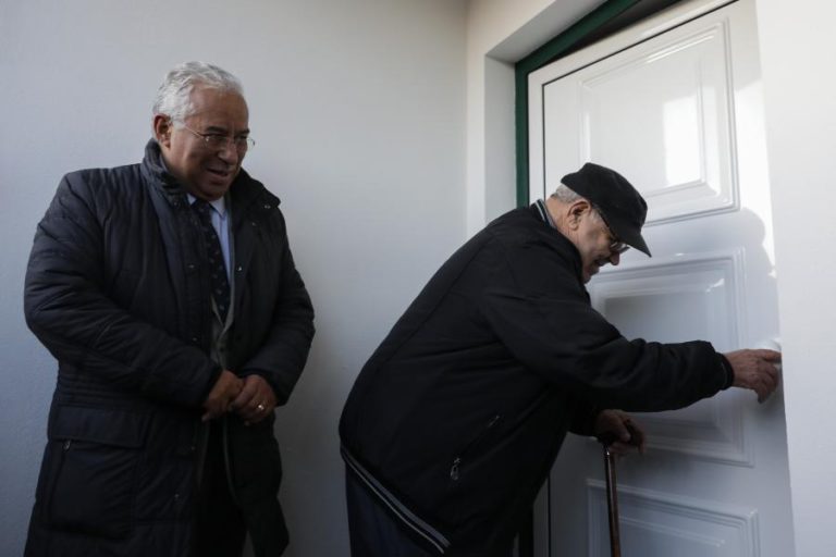 CASAS RECUPERADAS ANTES DO NATAL SÓ POR EXCESSO DE OTIMISMO