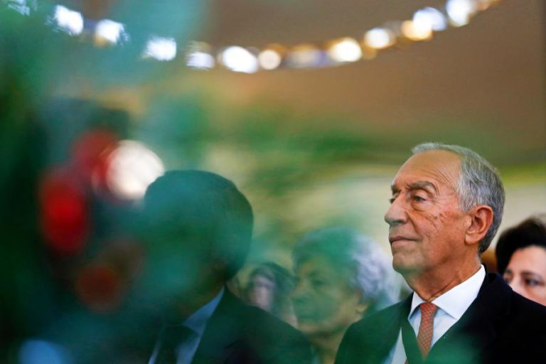 INCÊNDIOS: MARCELO AFIRMA QUE LHE CABE FAZER PRESSÃO, EMBORA ELE E COSTA SE COMPLETEM