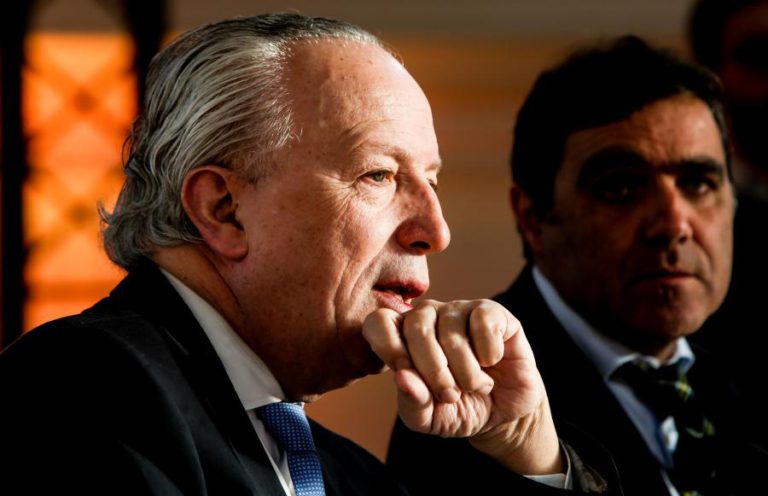 SANTANA LOPES AFASTA CONSENSOS COM PS ATÉ FIM DA LEGISLATURA