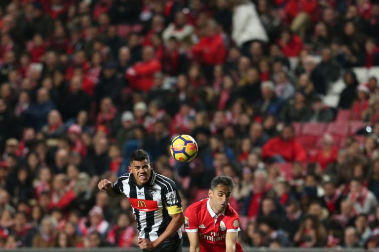 BENFICA DESPERDIÇA VANTAGEM DE 2-0 E SOMA SEGUNDO EMPATE NA TAÇA DA LIGA