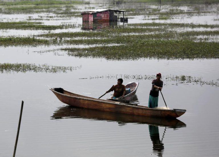 TEMPESTADE TROPICAL FAZ PELO MENOS 30 MORTOS NAS FILIPINAS