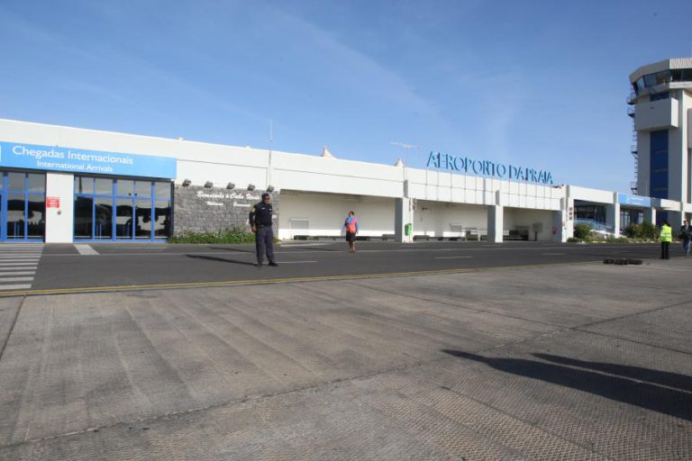 OBRAS ADICIONAIS AUMENTAM EM 35% ORÇAMENTO PARA EXPANSÃO DO AEROPORTO DA PRAIA